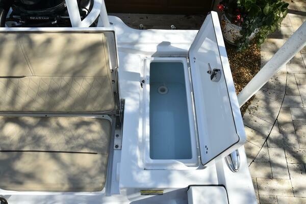 21ft Sportsman Yacht For Sale