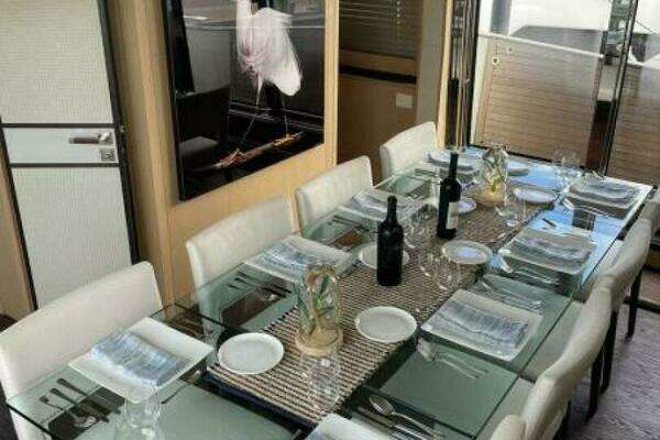 2015 Monte Carlo Yachts 86