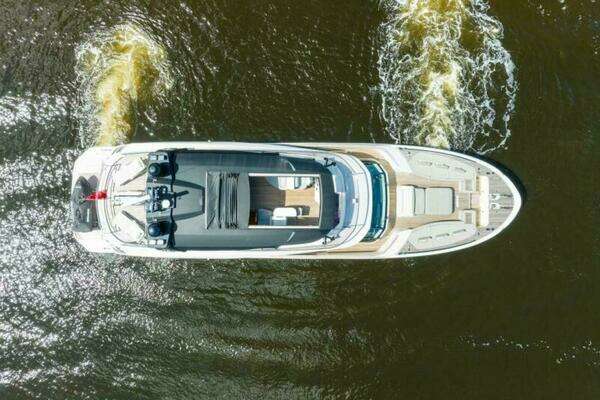 2015 Monte Carlo Yachts 86