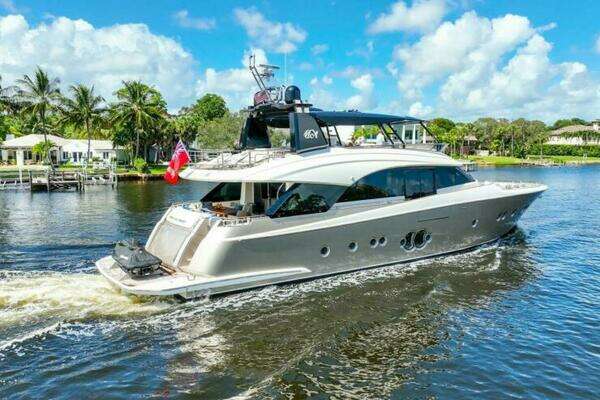 2015 Monte Carlo Yachts 86