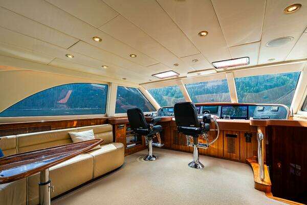Mystica Skylounge Yacht For Sale