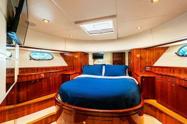 Mystica Skylounge Yacht For Sale