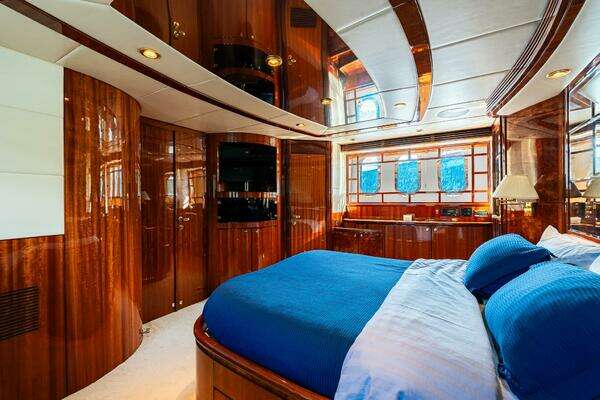Mystica Skylounge Yacht For Sale
