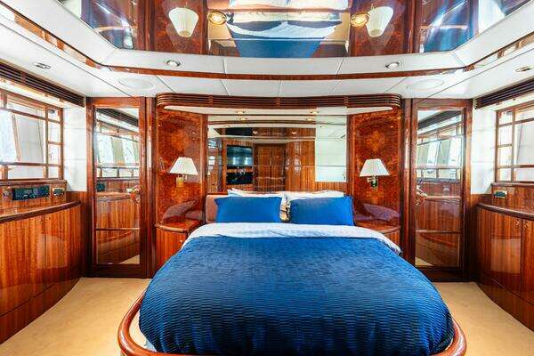 Mystica Skylounge Yacht For Sale