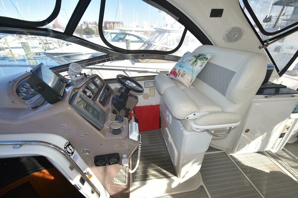 42ft Regal Yacht For Sale