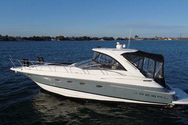42ft Regal Yacht For Sale
