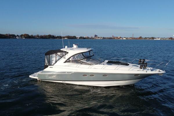 42ft Regal Yacht For Sale