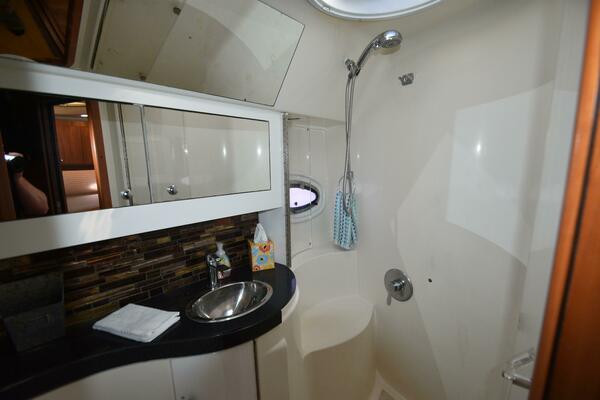 42ft Regal Yacht For Sale