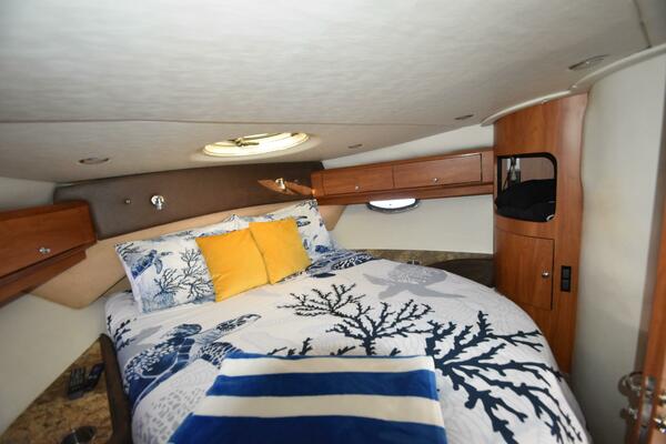 42ft Regal Yacht For Sale