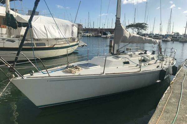 Photo of the 1989 J Boats Masthead Sloop "URBAN RENEWAL"