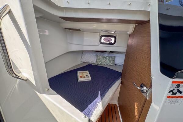 26ft Jeanneau Yacht For Sale 26ft Jeanneau Yacht For Sale