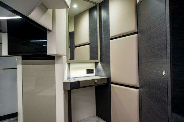 Cobrey C 45 Fly Yacht For Sale