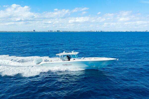 HCB 53 Suenos RXV Yacht For Sale