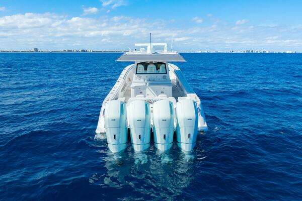 HCB 53 Suenos RXV Yacht For Sale