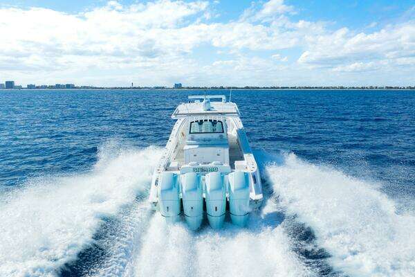 HCB 53 Suenos RXV Yacht For Sale