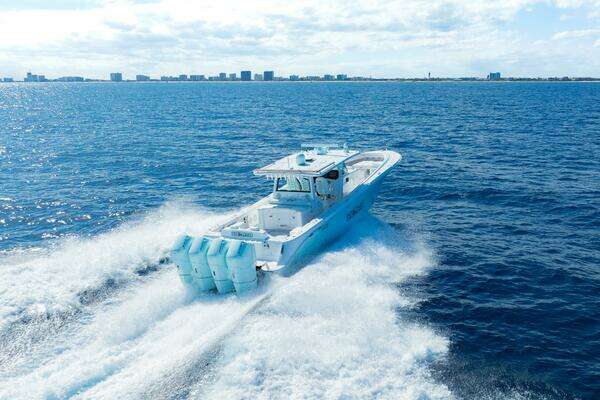 HCB 53 Suenos RXV Yacht For Sale