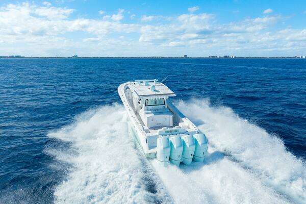 HCB 53 Suenos RXV Yacht For Sale