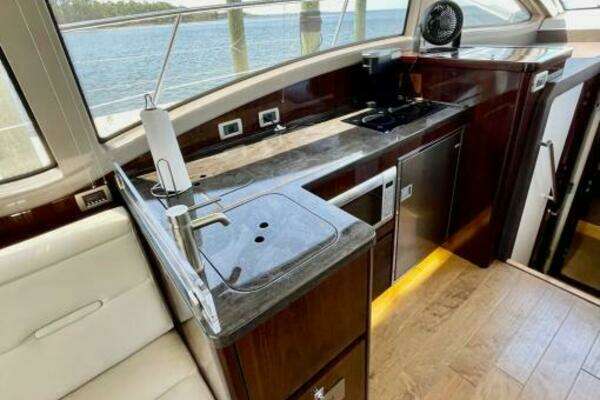 Sea Ray 400 Fly Yacht For Sale