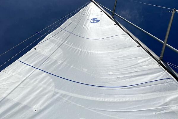 Knotty Girl 35ft Beneteau Yacht For Sale