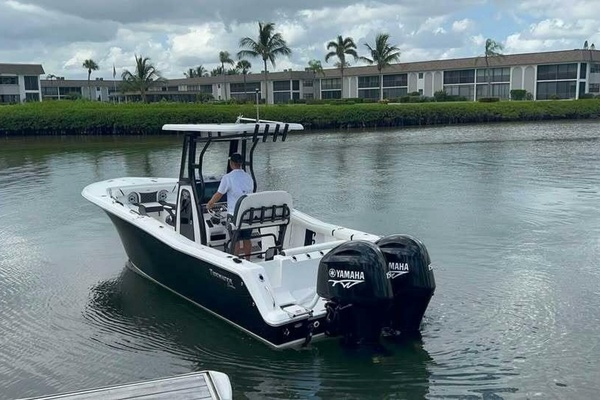 25ft Tidewater Yacht For Sale