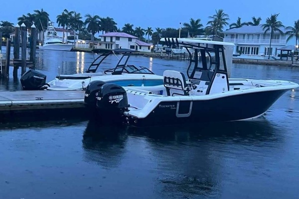 25ft Tidewater Yacht For Sale