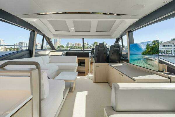 2018 Princess 60