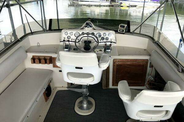 Photo of the 1986 Mainship 40' Double Cabin "Frayd Knot"