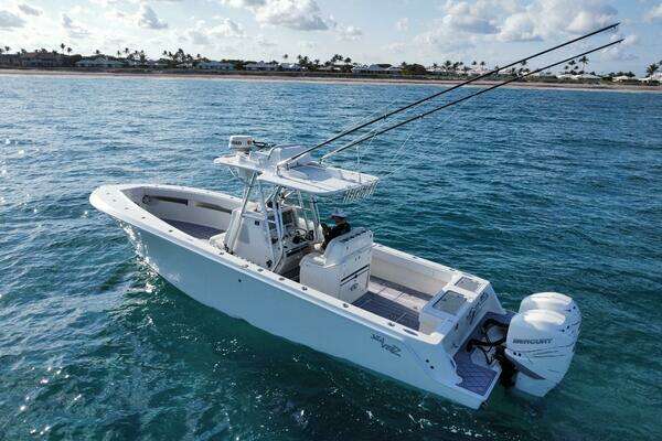 Photo of the 2017 SeaVee 340Z