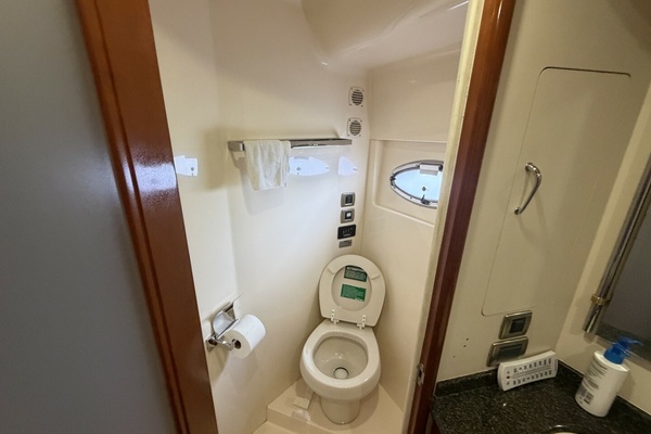 Seas The Day 56ft Carver Yacht For Sale