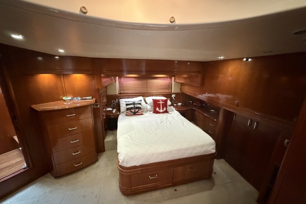 Seas The Day 56ft Carver Yacht For Sale