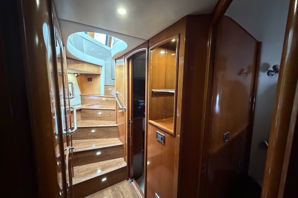 Seas The Day 56ft Carver Yacht For Sale