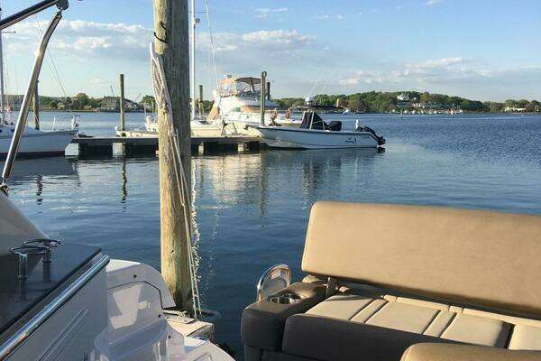 Photo of the 2015 Regal Express "Schooner"