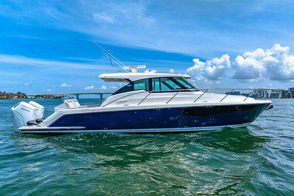 43-ft-Tiara Yachts-2022-43 LE-STAY SEA-Sarasota Florida United States yacht for sale