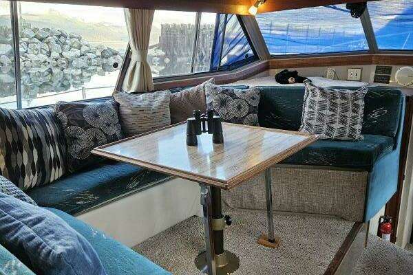 Summer Split 38ft Bayliner Yacht For Sale
