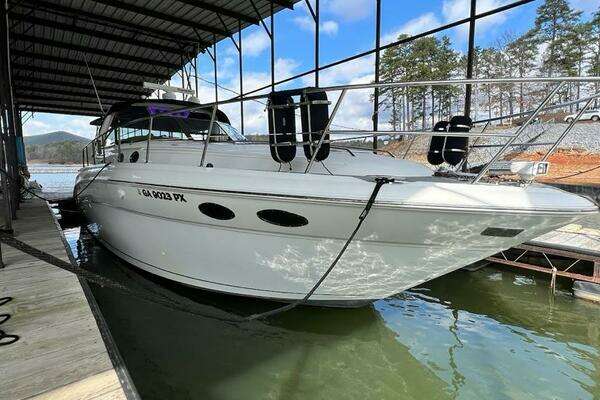 Photo of the 2003 Sea Ray 380 Sundancer