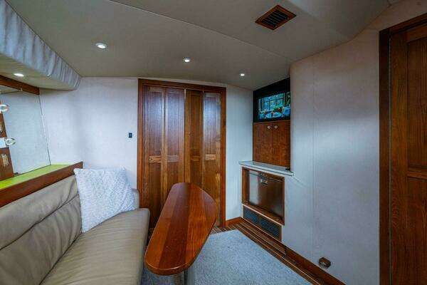 Albemarle 36 Express Yacht For Sale