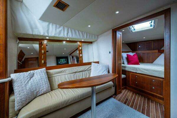 Albemarle 36 Express Yacht For Sale