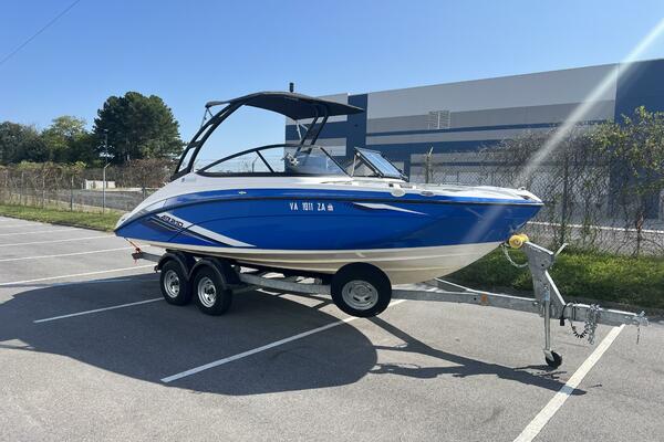 21ft 2019 Yamaha Boats Yacht For Sale RCR Yachts