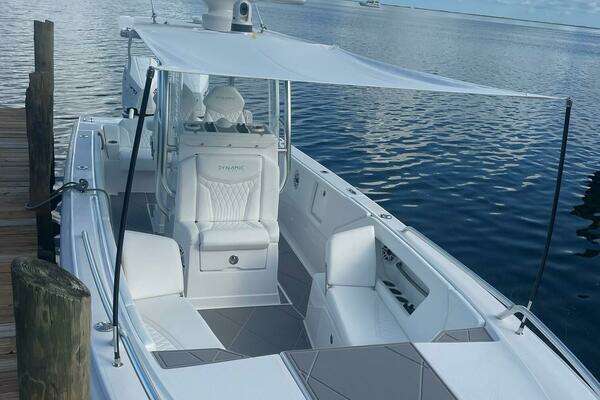 31ft Dynamic Yacht For Sale