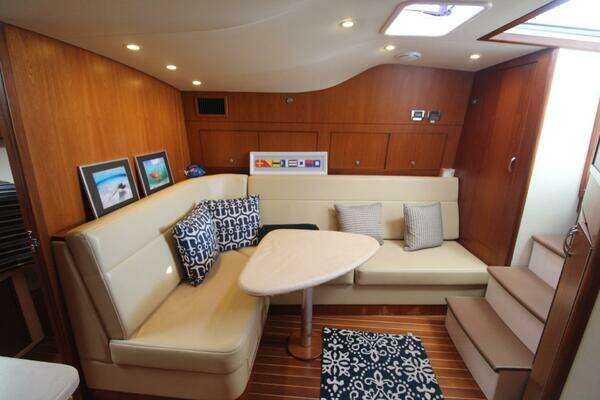 Cabo 40 Hardtop Express Yacht For Sale