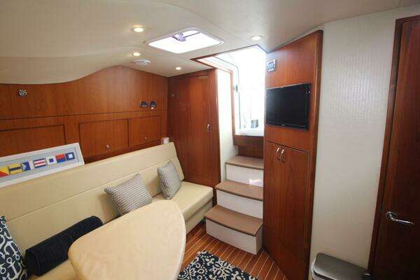 Cabo 40 Hardtop Express Yacht For Sale