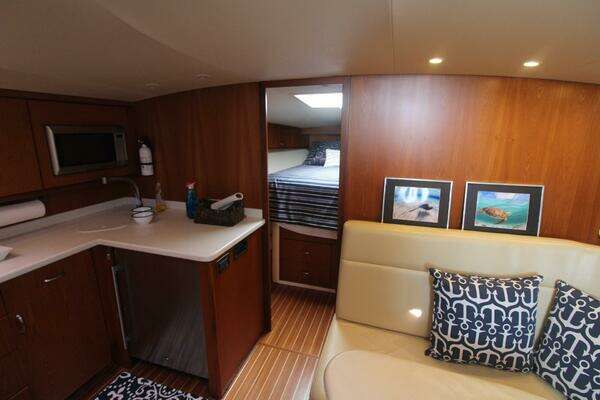 Cabo 40 Hardtop Express Yacht For Sale