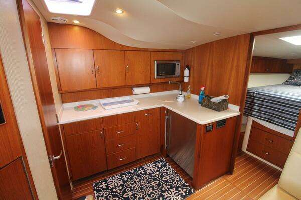 Cabo 40 Hardtop Express Yacht For Sale