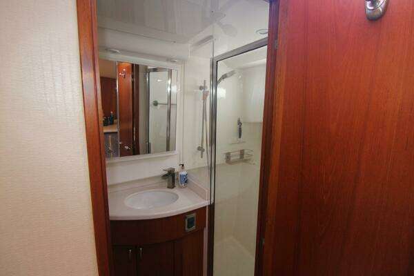 Cabo 40 Hardtop Express Yacht For Sale