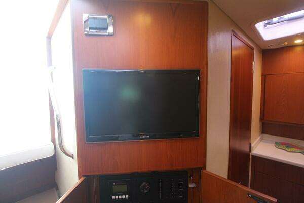 Cabo 40 Hardtop Express Yacht For Sale