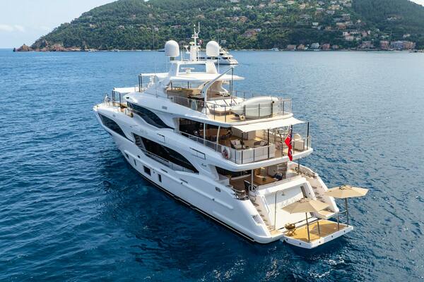 BELLA VITA 116ft Benetti Yacht For Sale