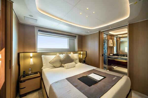 BELLA VITA 116ft Benetti Yacht For Sale