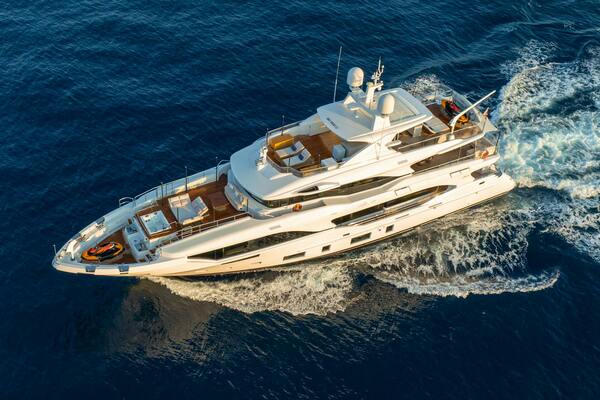 BELLA VITA 116ft Benetti Yacht For Sale