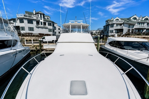 2005 Viking 45