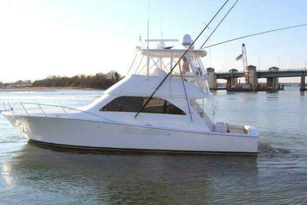 2005 Viking 45